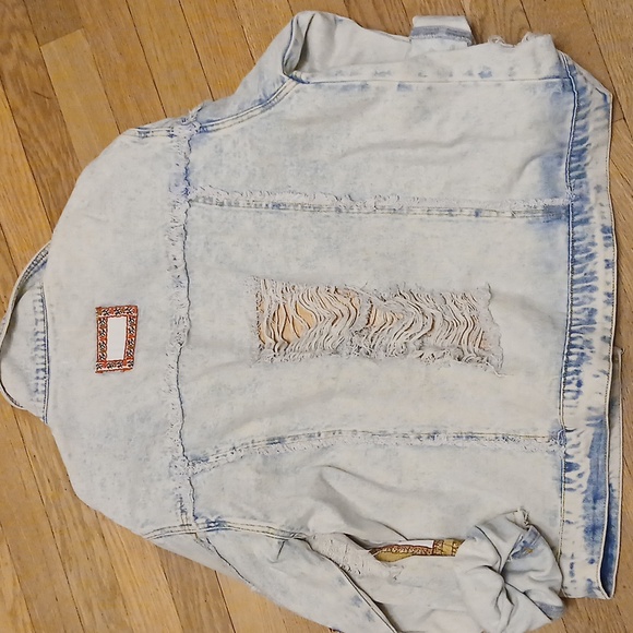 Denim patch Jean jacket - Picture 7 of 7
